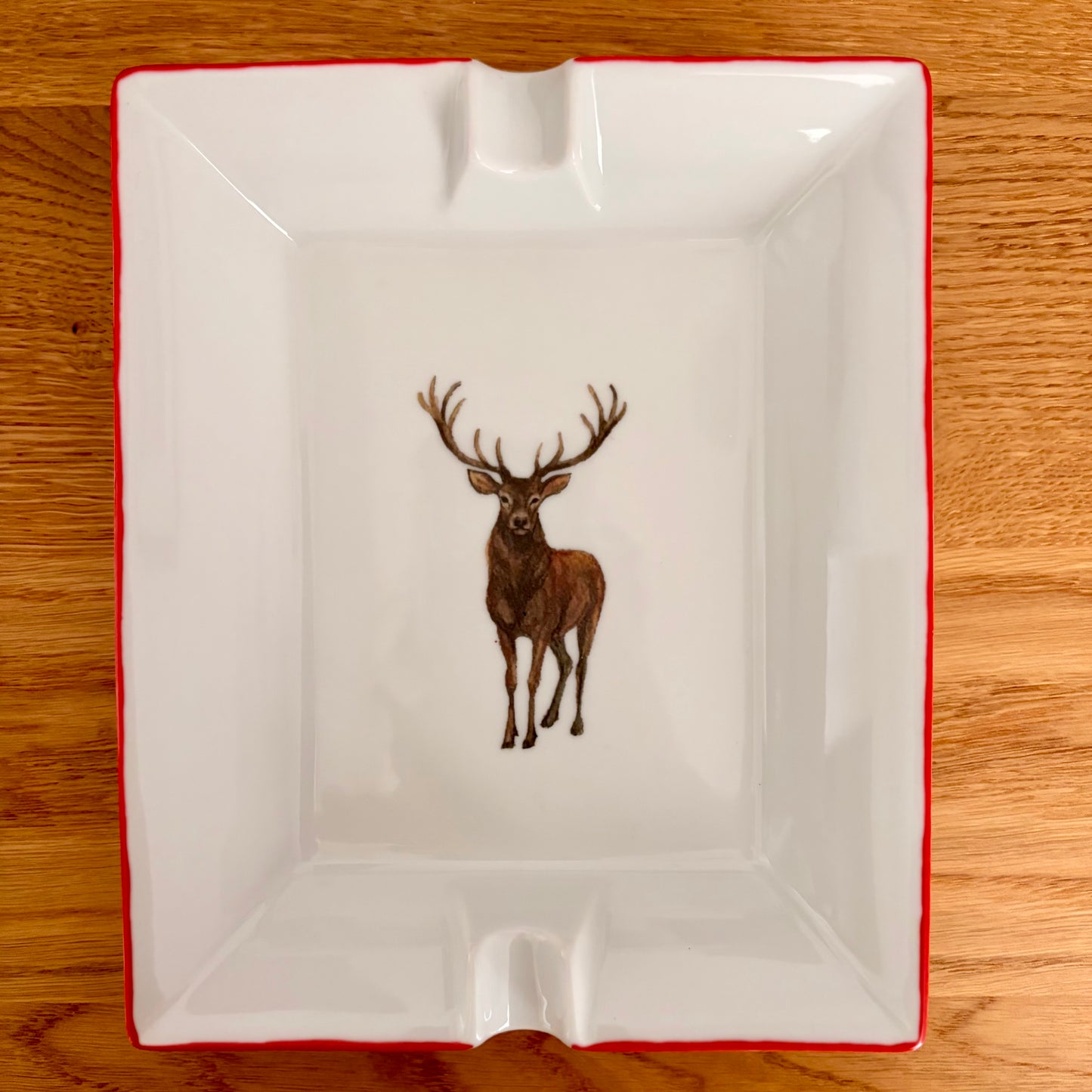 Großer Aschenbecher – Hirsch